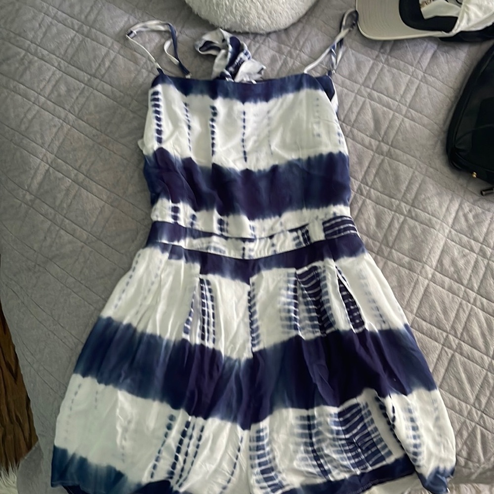 IMPECCABLE PIG ROMPER!!